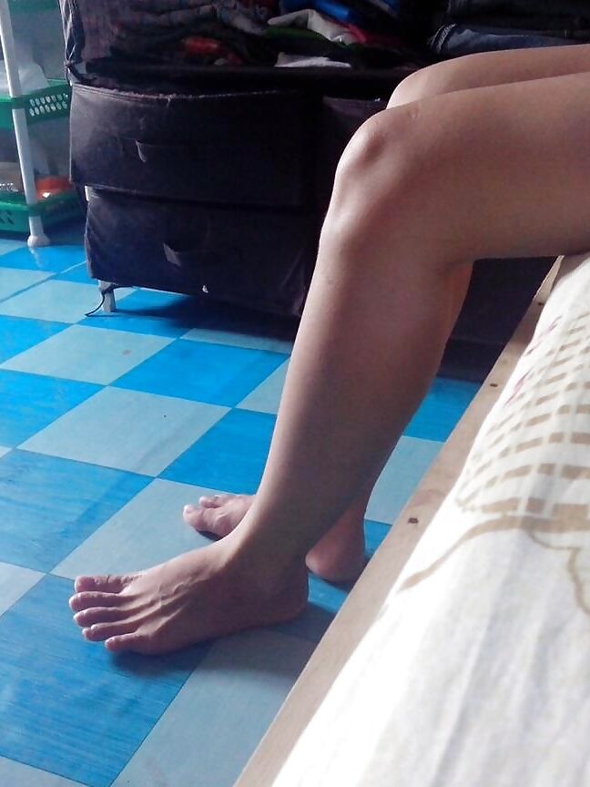 Beautiful Asian Feet and Legs