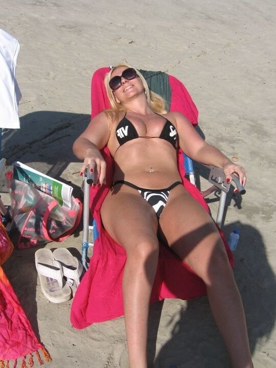 All types of women in the beach .