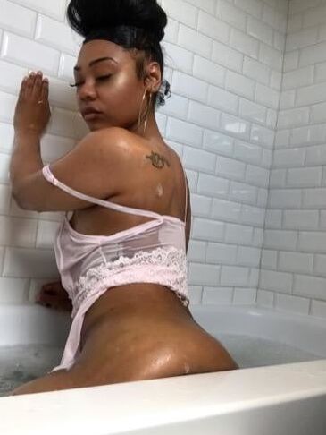PYT Selling Pussy