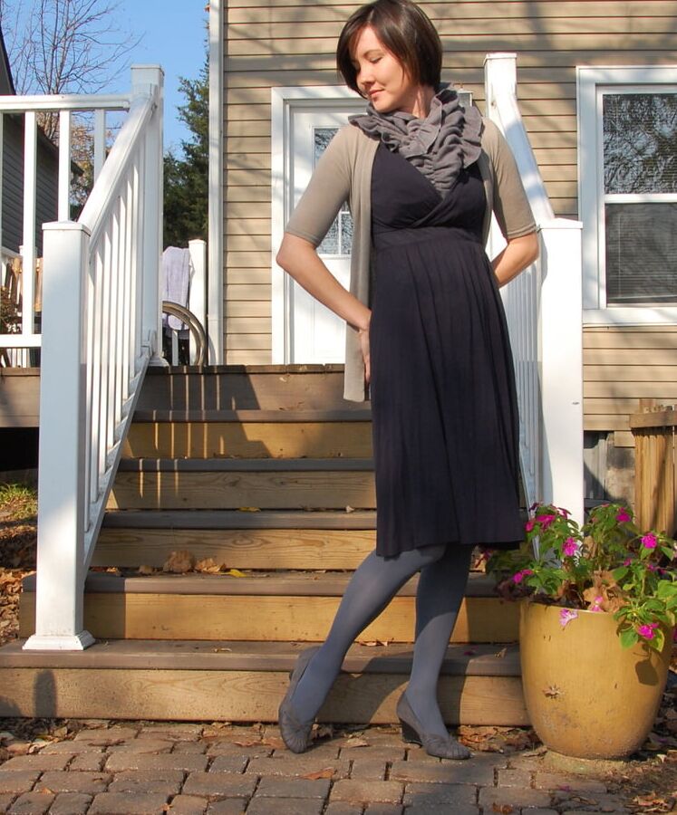 Fashionista Mum in Tights