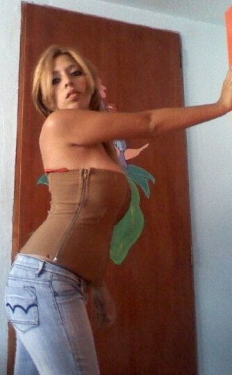 Sol,la perra tetona