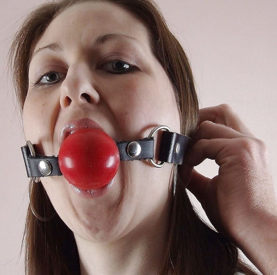 Sumissive girls get the gag