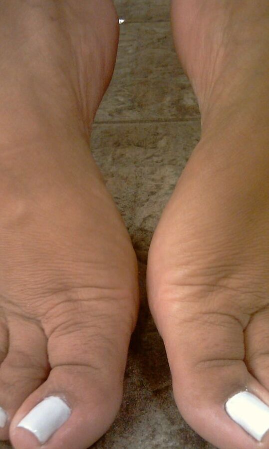 Pretty feet