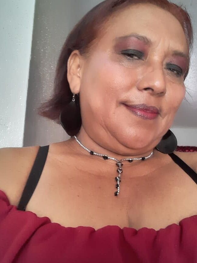 ABUELITA SARINA