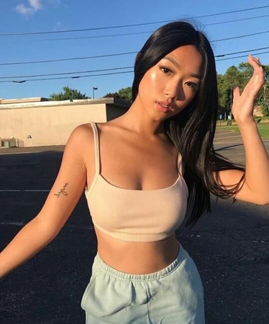 Hmong Girl: Sandy
