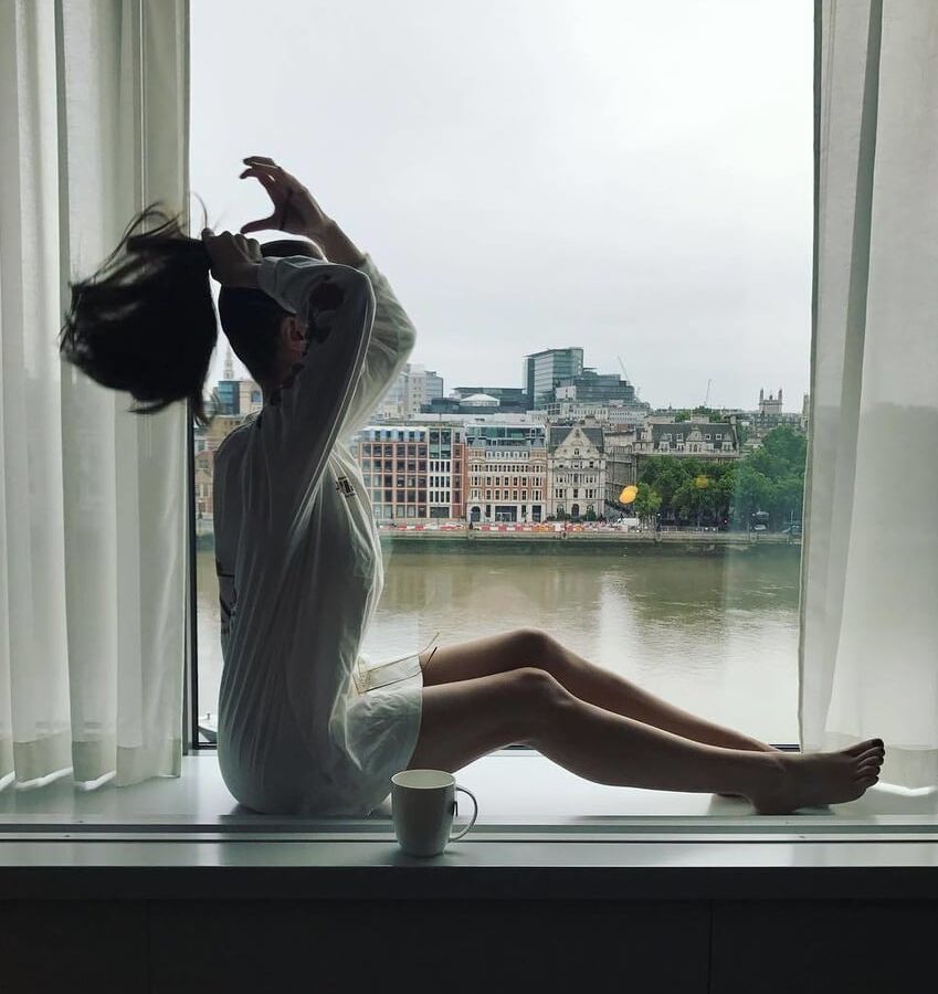 Hailee Steinfeld feet