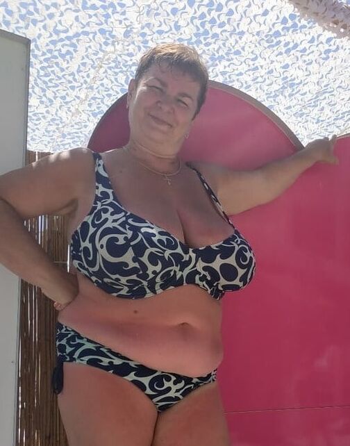 Big chunky hangers