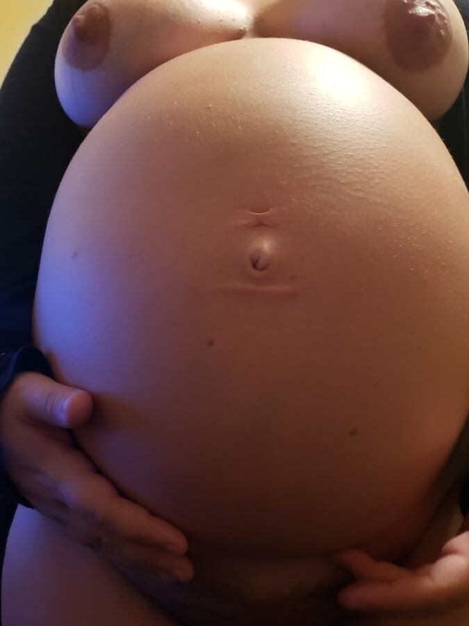Sexy Pregnant Girls