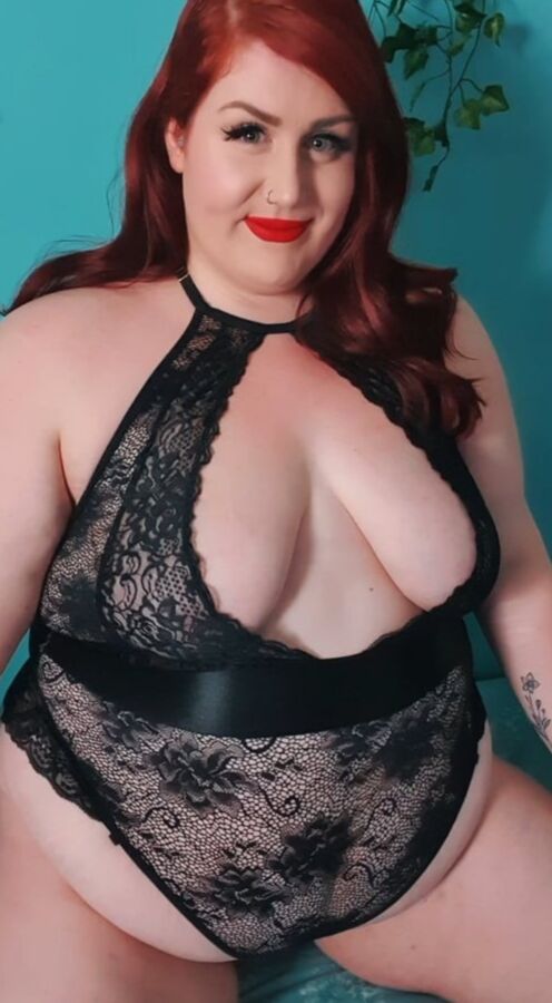 Sexy as fuck FAT Slut