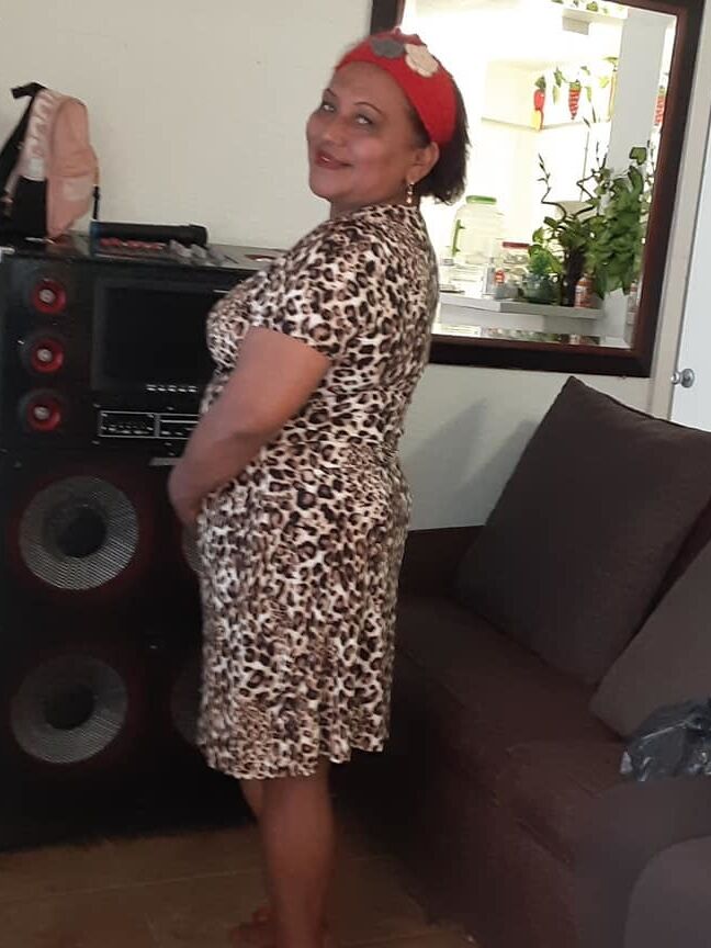 ABUELITA SARINA
