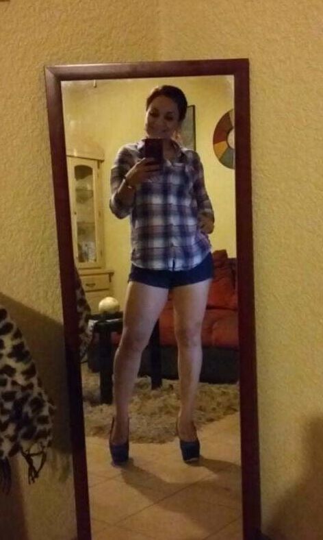 Exhibicionista mini vestidos rica milf puta