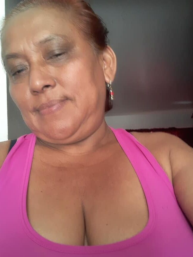 ABUELITA SARINA