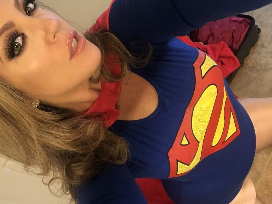 Perfect MILF fuckmeat