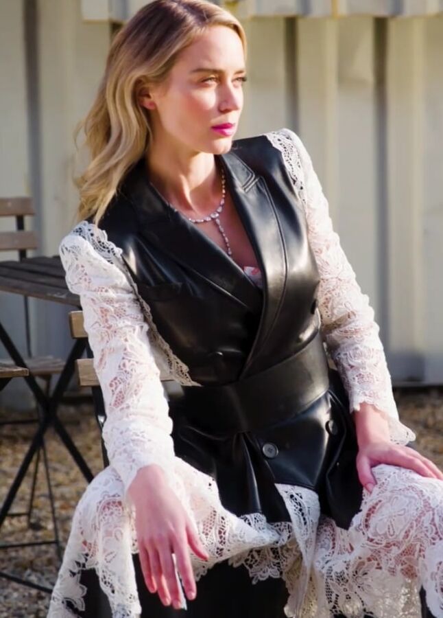 Emily Blunt Gorgeous in photoshoot