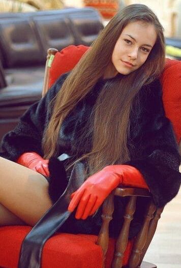Red Leather Gloves - by Redbull