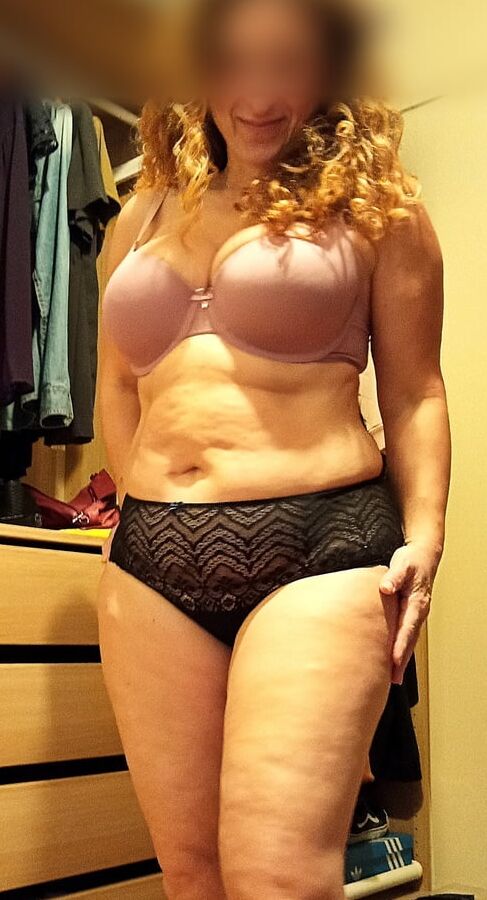 Sexy mature wife