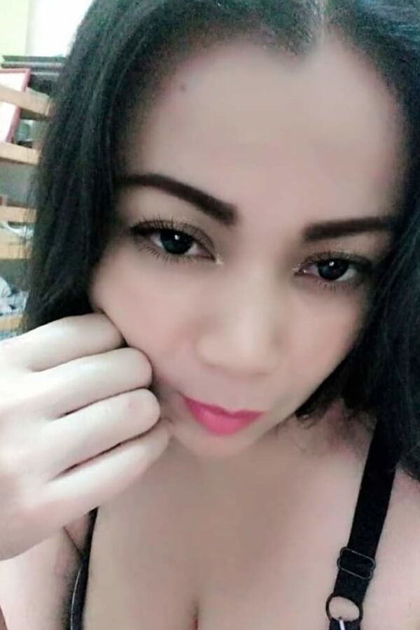 Gadis buah dada besar janda