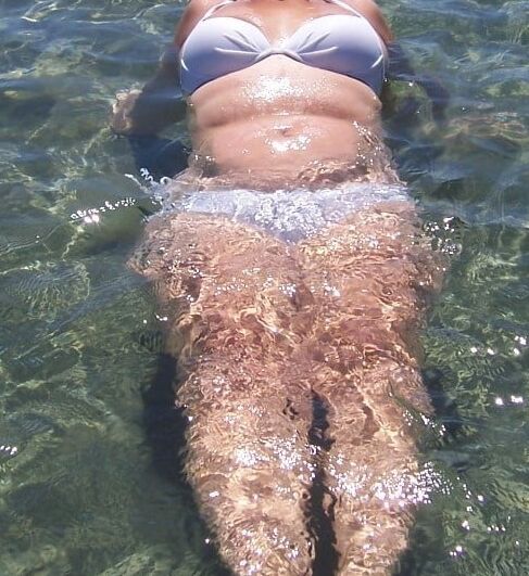 Sexy matures in swim suits