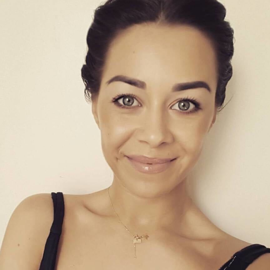 Oana Nechiti Wichsvorlagen