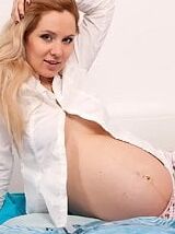 Sexy pregnant women