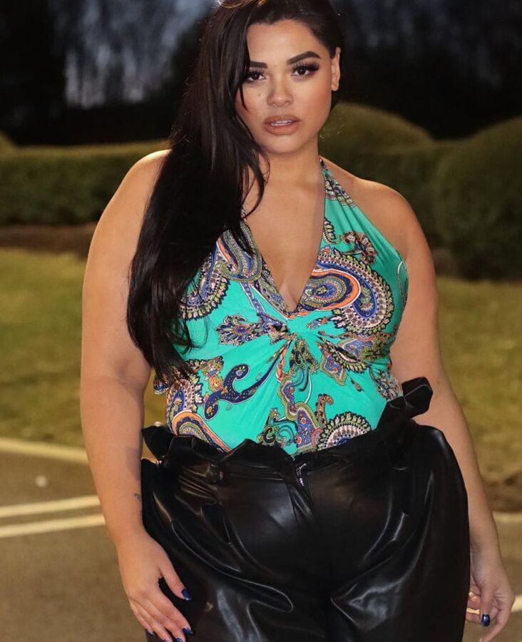 Hot Latin women