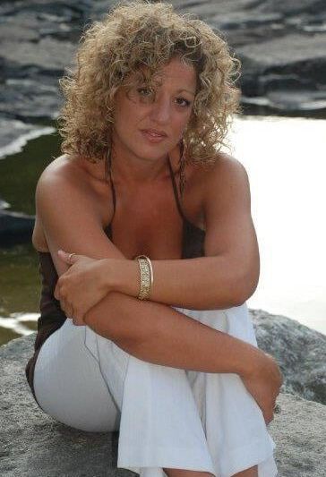 Hot women in Khakis, Light Coloured Pants, trousers