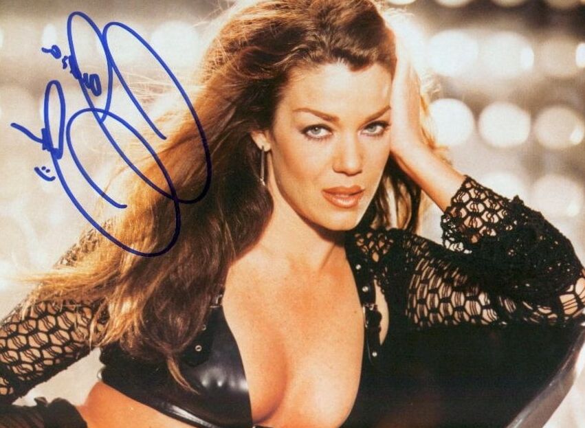 Claudia Christian