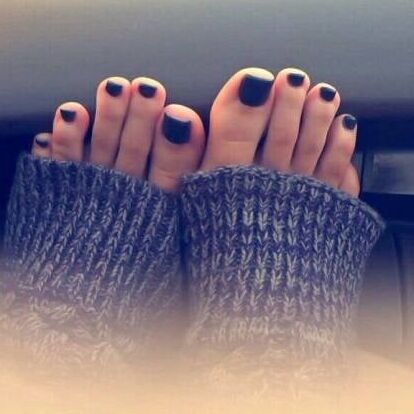 social media sexy feet