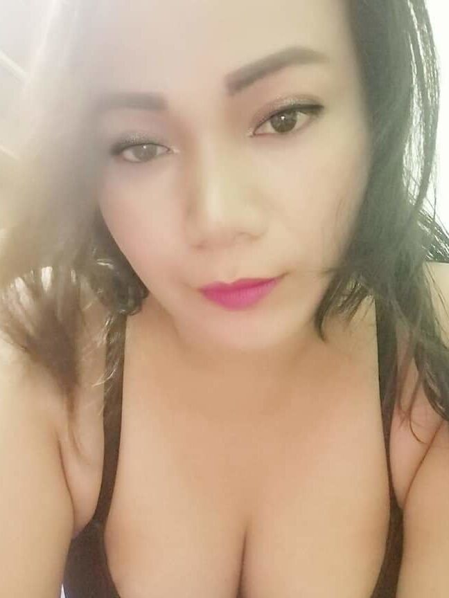 Gadis buah dada besar janda