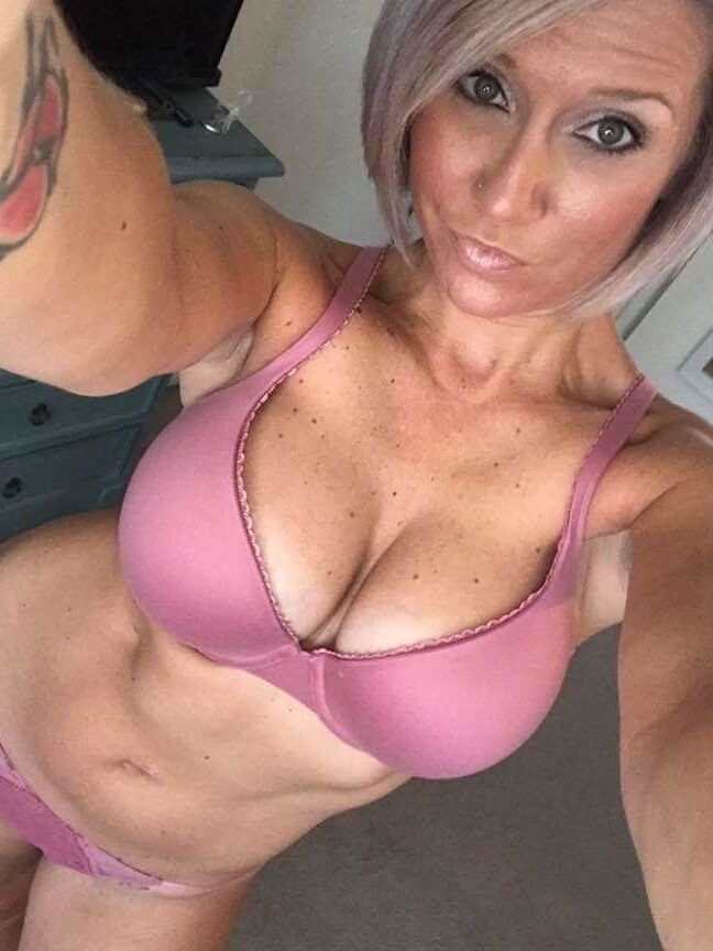 Random Milfs