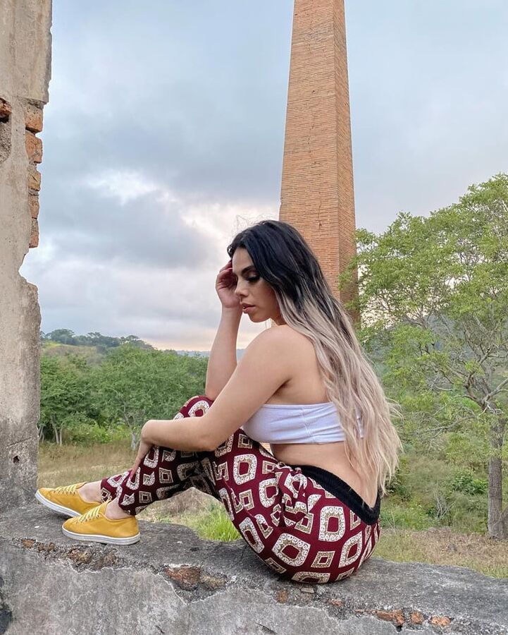 Lizbeth Rodrigues para insultar