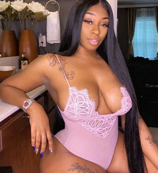 Ms HollyTushe