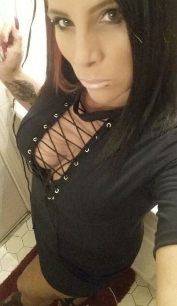 Tan Louisville, KY Girl