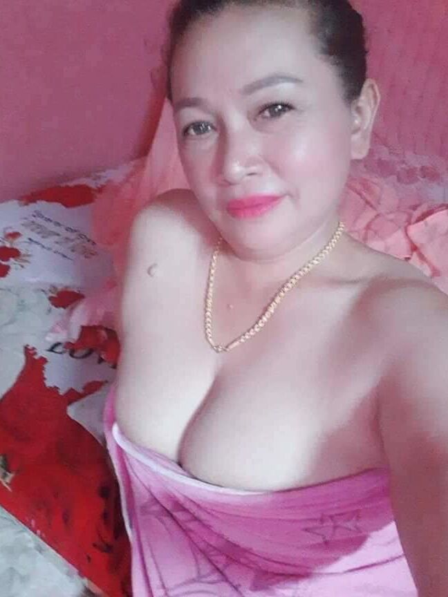 Thai girl big pussy
