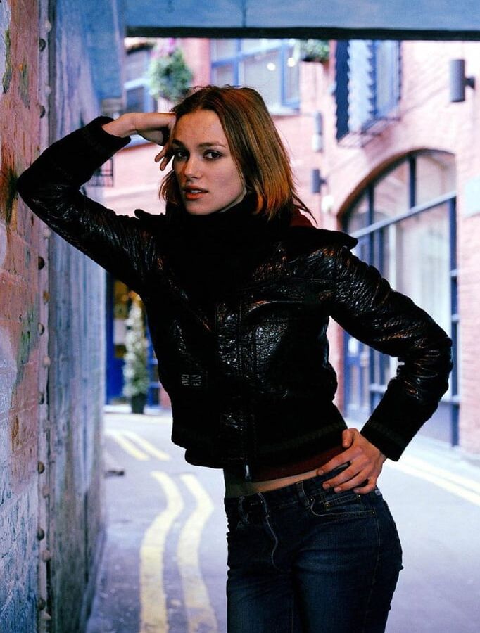 Keira Knightley My ideal woman is flat chested vol.