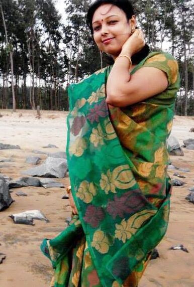 Unknown Desi Bhabhi (non nude)