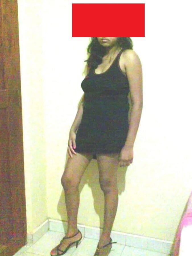 Sri lankan another cuckold wife , sent by hubby