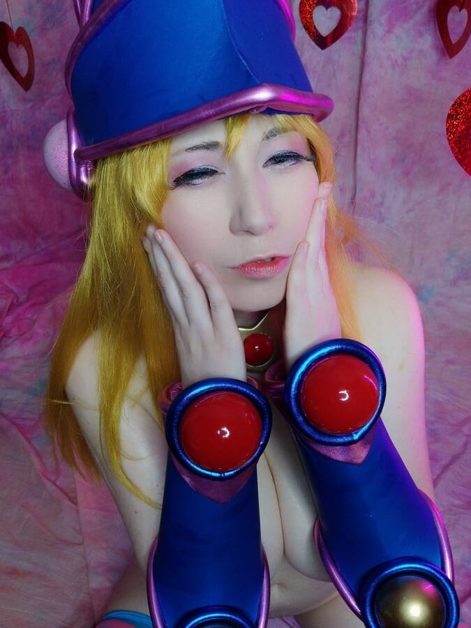 Usatame Dark Magician Girl Cosplay