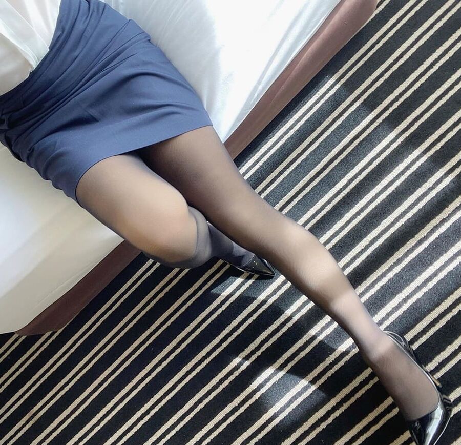 Nylon Legs Artist