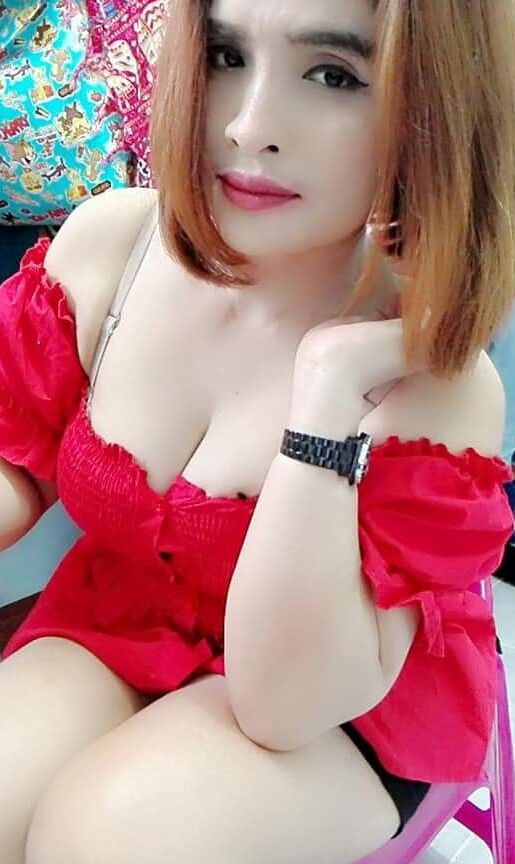 Janda muda tetek besar