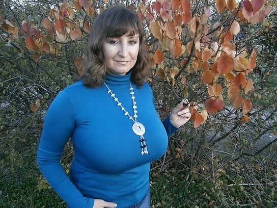 Clothed Mature - Big Boobs