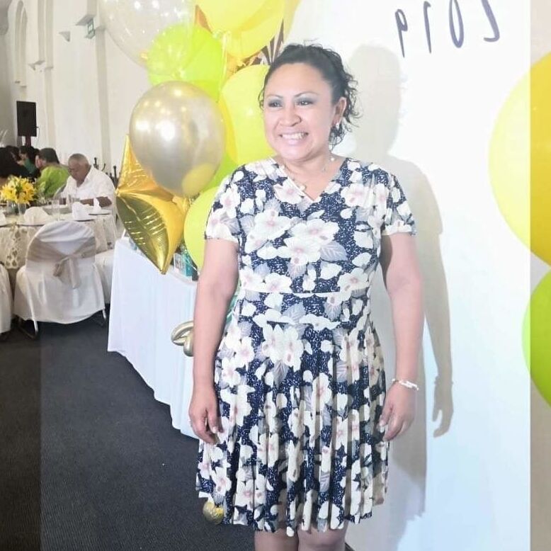 Maestra Madurar y jugosa - Mexican teacher