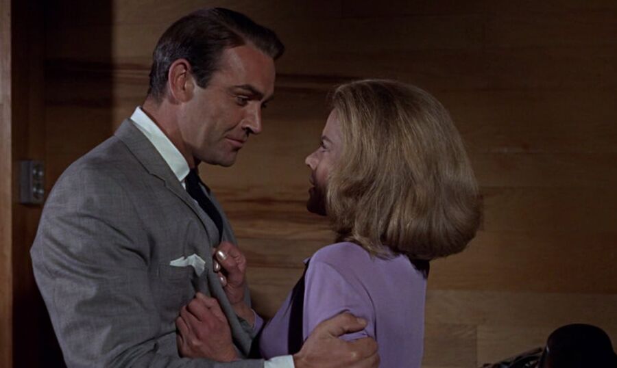 Celebrity - Honor Blackman - Goldfinger The avengers