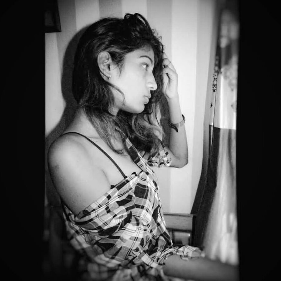 few hot indian girls nudes posting soon ...