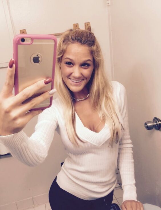 Blonde Selfie Chick