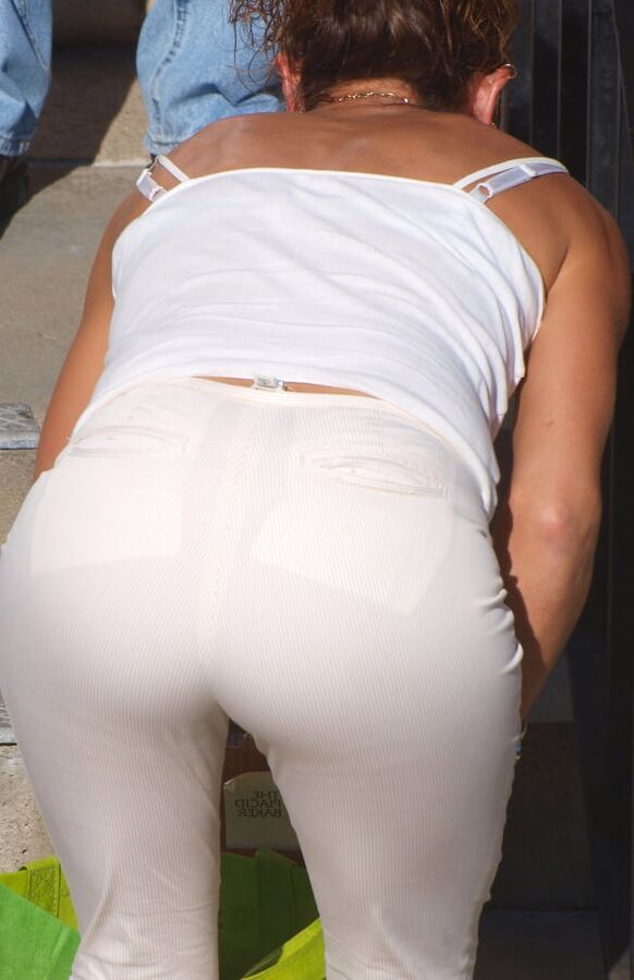 Hot women in Khakis, Light Coloured Pants, trousers