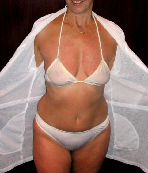 Sexy matures in swim suits