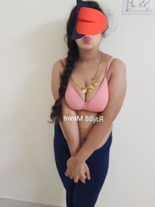 Raj Tamil wife