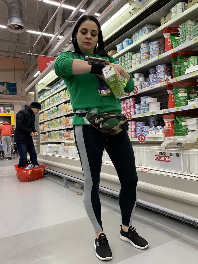Sugar ass in leggings