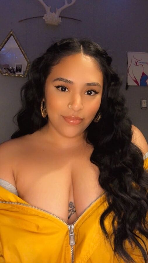 Latina Goddess